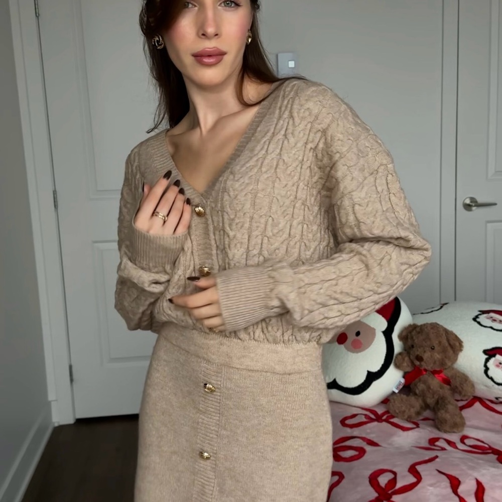 Beige Cable Knit Button-Up Dress - Picture 5 of 7